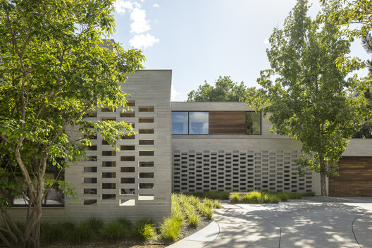 Parkside Villa / Studio B Architecture + Interiors Parkside Villa / Studio B Architecture + Interiors - Image 13 of 15