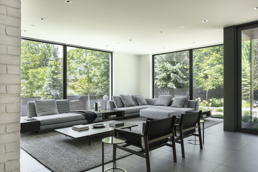 Parkside Villa / Studio B Architecture + Interiors Parkside Villa / Studio B Architecture + Interiors - Interior Photography, Living Room, Sofa, Chair, Table