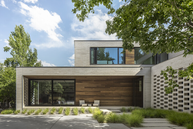 Parkside Villa / Studio B Architecture + Interiors - Exterior Photography, Renovation