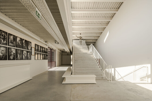 MUZEU – Thought and Contemporary Art / Carvalho Araújo - Image 8 of 25
