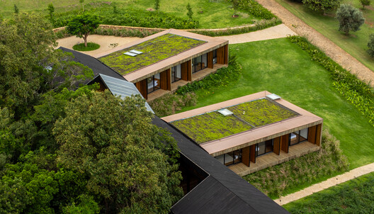 Dam House / 24 7 Arquitetura - Image 6 of 35