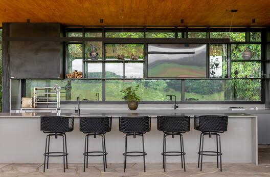 Dam House / 24 7 Arquitetura - Interior Photography, Table, Chair, Kitchen, Glass, Countertop