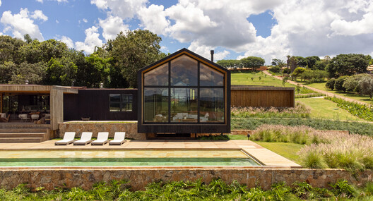 Dam House / 24 7 Arquitetura - Image 10 of 35