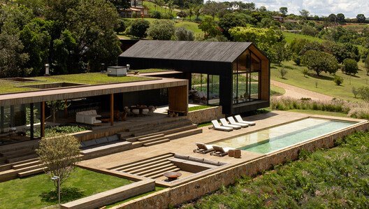 Dam House / 24 7 Arquitetura - Image 11 of 35