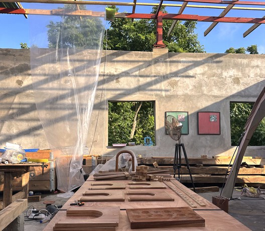 Process as Practice: Building with Reclaimed Materials on Tarkwa Bay, Lagos - Image 1 of 18