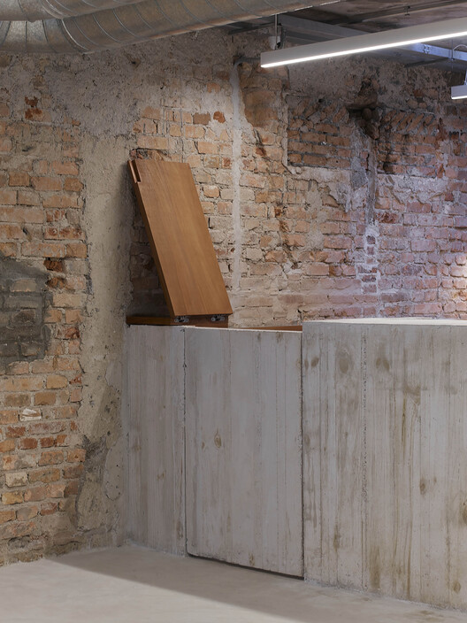 Veja São Paulo Store / Roberto Somlo Arquitetura Veja São Paulo Store / Roberto Somlo Arquitetura - Image 15 of 28