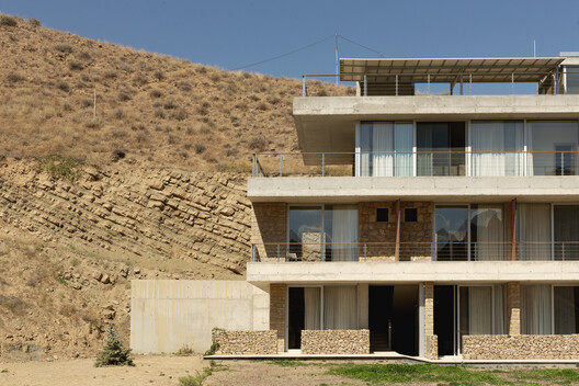 Lele Hotel / The Lab Evn - Exterior Photography