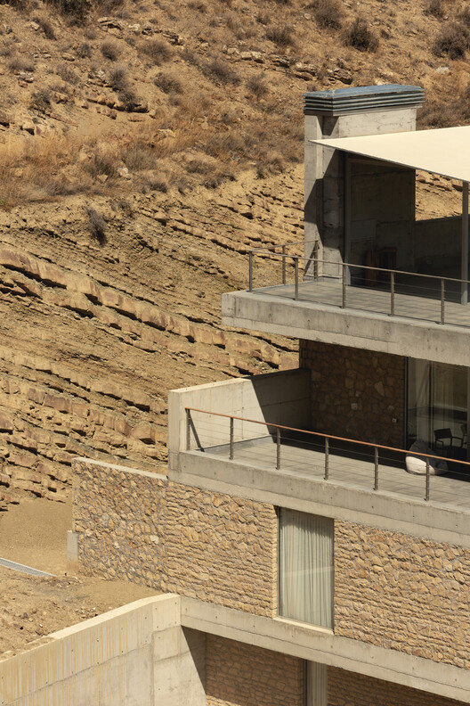 Lele Hotel / The Lab Evn - Exterior Photography