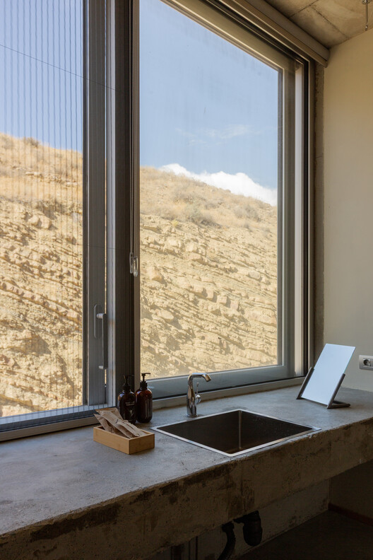 Lele Hotel / The Lab Evn - Exterior Photography