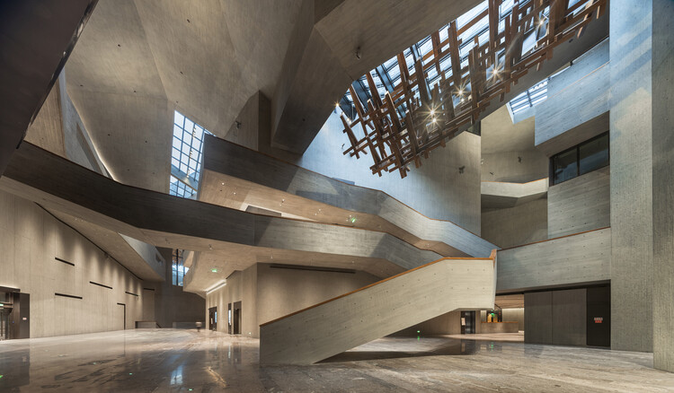 “La arquitectura debe volver a su esencia”: Wang Shu y Lu Wenyu sobre la Bienal de Arquitectura de Venecia 2027 - Imagen 3 de 13