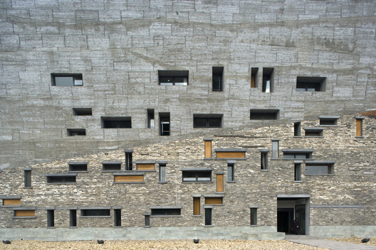 “Architecture Must Return to Its Essence”: Wang Shu and Lu Wenyu on the 2027 Venice Architecture Biennale - Image 2 of 13