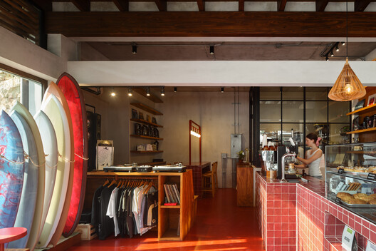 Plaza Pochote Commercial Center / FAMM Arquitectura Plaza Pochote Commercial Center / FAMM Arquitectura - Interior Photography, Closet