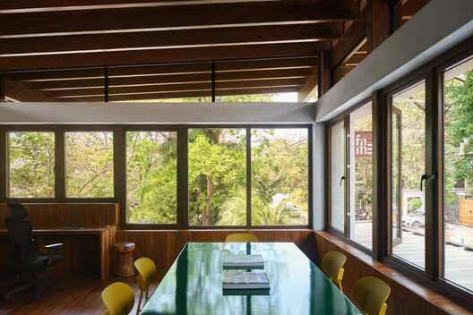 Plaza Pochote Commercial Center / FAMM Arquitectura Plaza Pochote Commercial Center / FAMM Arquitectura - Interior Photography, Kitchen, Wood, Glass, Chair, Beam