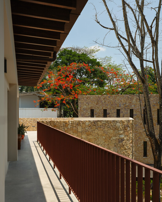 Plaza Pochote Commercial Center / FAMM Arquitectura Plaza Pochote Commercial Center / FAMM Arquitectura - Image 16 of 25
