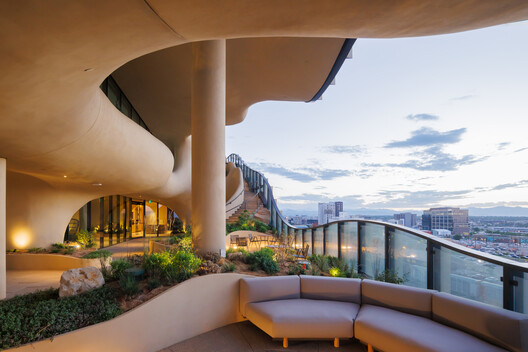 A Forma Segue a Formação: Como a arquitetura trabalha com formas geológicas A Forma Segue a Formação: Como a arquitetura trabalha com formas geológicas - Imagem 11 de 28