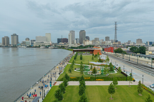 Goldring Woldenberg Riverfront Park / Eskew+Dumez+Ripple Goldring Woldenberg Riverfront Park / Eskew+Dumez+Ripple - Image 24 of 26