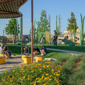 Parque frente al río Goldring Woldenberg / Eskew+Dumez+Ripple - Fotografía exterior, Parque, Jardín