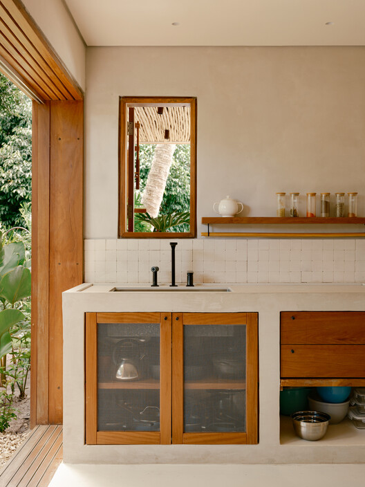Bahia House / Patricia Martinez Arquitetura Bahia House / Patricia Martinez Arquitetura - Interior Photography, Wood, Countertop