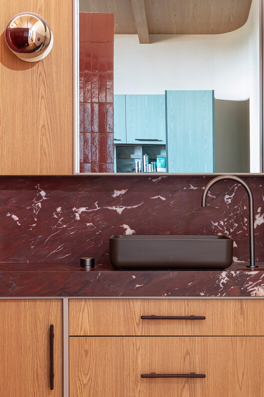 Estúdio Semibreve / Estúdio Clara Nahas - Interior Photography, Countertop, Wood, Kitchen, Sink
