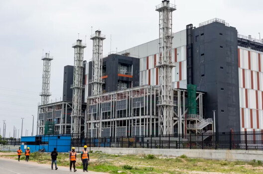 From Coastal Reclamation to Data Centers: How India's Architecture Grows Around Water From Coastal Reclamation to Data Centers: How India's Architecture Grows Around Water - Image 5 of 6