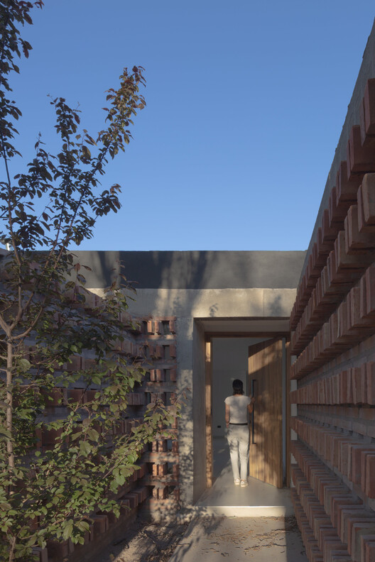 T-237 House / UNO MÁS UNO Arquitectos - Exterior Photography, Concrete