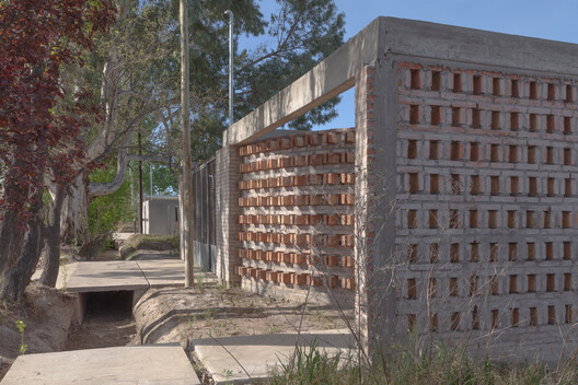 T-237 House / UNO MÁS UNO Arquitectos - Image 27 of 38