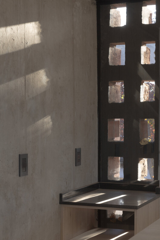 T-237 House / UNO MÁS UNO Arquitectos - Image 28 of 38