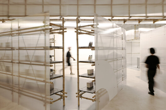Scaffolding as Interior Architecture: The Longevity of Temporary Structures - Image 24 of 26