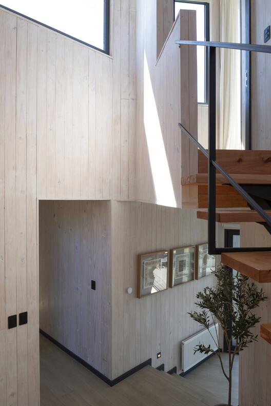 Mirador House / Rodrigo de la Cerda Arquitecto Mirador House / Rodrigo de la Cerda Arquitecto - Interior Photography, Wood, Stairs, Glass, Handrail