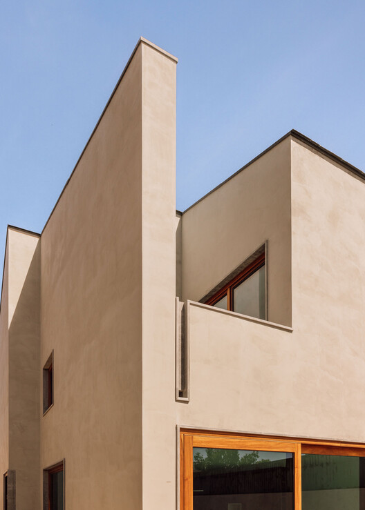 Poliedro I House / Volume Architecture Lisbon Studio Poliedro I House / Volume Architecture Lisbon Studio - Exterior Photography, Wood, Concrete