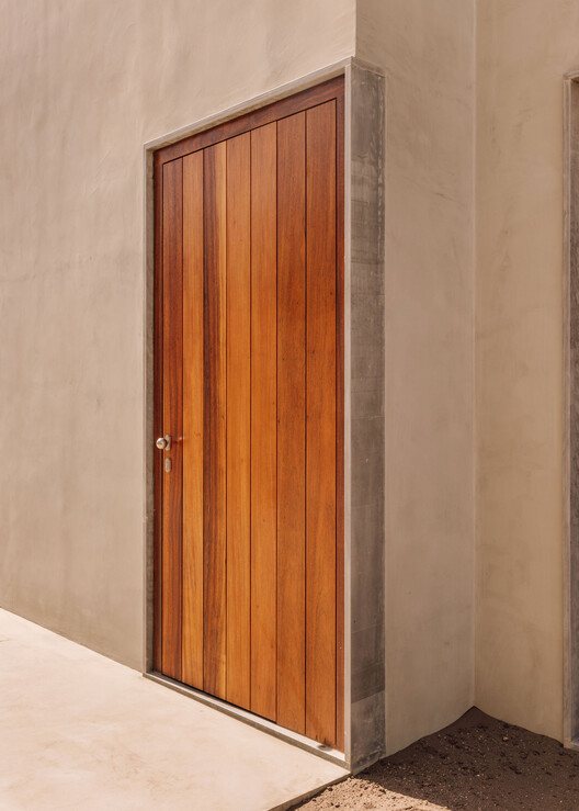 Poliedro I House / Volume Architecture Lisbon Studio Poliedro I House / Volume Architecture Lisbon Studio - Interior Photography, Wood, Door