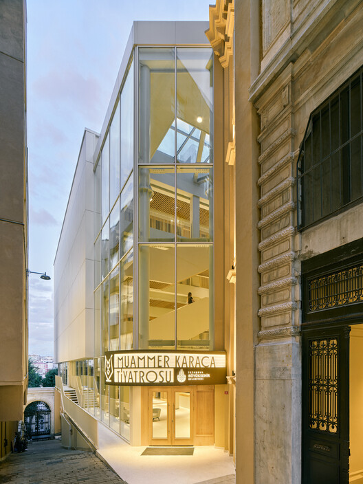 Muammer Karaca Theatre Refurbishment / Novos Studio Muammer Karaca Theatre Refurbishment / Novos Studio - Interior Photography, Stairs, Glass, Handrail