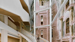 Muammer Karaca Theatre Refurbishment / Novos Studio