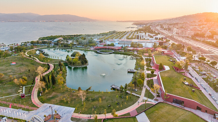 Kocaeli Fair Park / Özer/Ürger Architects - More Images
