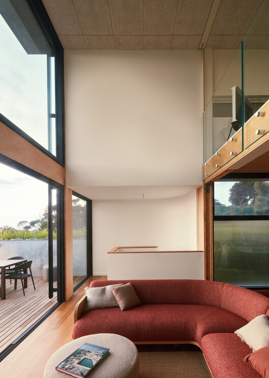 Mornington House / Foomann Architects Mornington House / Foomann Architects - Interior Photography, Living Room, Wood, Chair