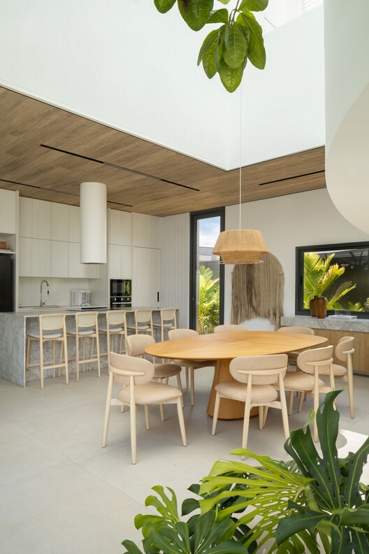 Project MMR / David Ito Arquitetura - Fotografia de Interiores, Cozinha, Madeira, Mesa, Cadeira, Iluminação, Vidro