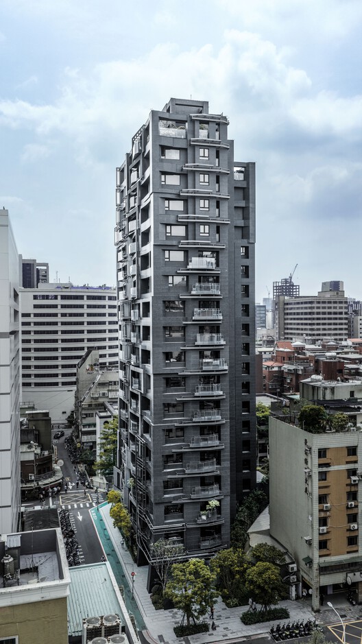Dunhua Tower / Oyler Wu Collaborative - Exterior Photography, Balcony