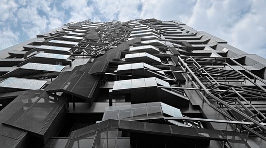 Dunhua Tower / Oyler Wu Collaborative - Image 2 of 27