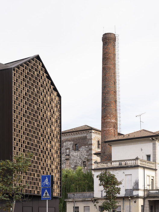 SPAZIO VILLALTA / Artico Fracassi + Marco Zito SPAZIO VILLALTA / Artico Fracassi + Marco Zito - Fotografia de Exterior