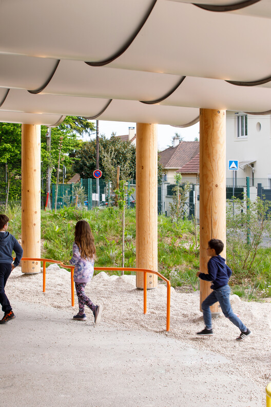 Simple Structures, Multiple Uses: Rethinking the Schoolyard and Its Canopy / 127af Simple Structures, Multiple Uses: Rethinking the Schoolyard and Its Canopy / 127af - Interior Photography