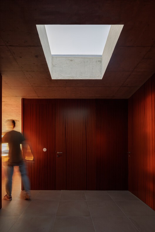 Coqueira House / Tiago Sousa Arquitecto Coqueira House / Tiago Sousa Arquitecto - Interior Photography, Wood