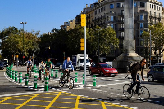 Designing the In-Between: From Neighborhood Vision to Urban Policy in Barcelona - Image 4 of 37