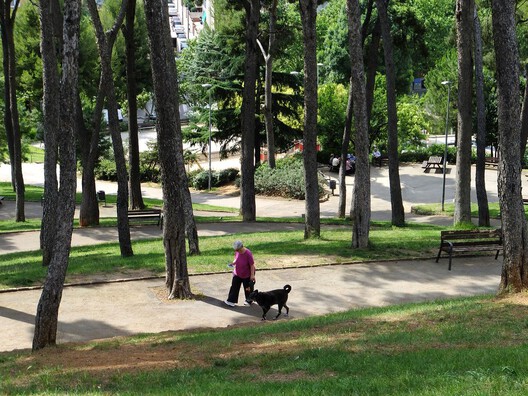Designing the In-Between: From Neighborhood Vision to Urban Policy in Barcelona - Image 5 of 37