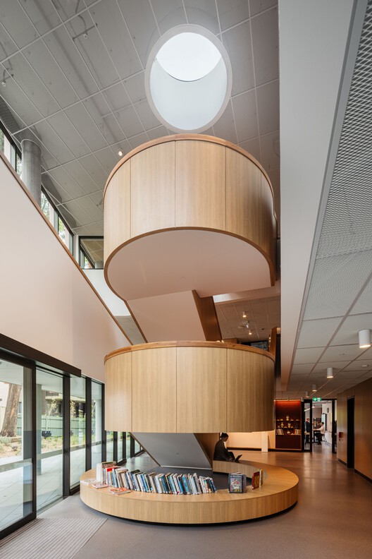 Meriden Senior School, Design and Creative Arts Building / Architectus Meriden Senior School, Design and Creative Arts Building / Architectus - Image 7 of 17