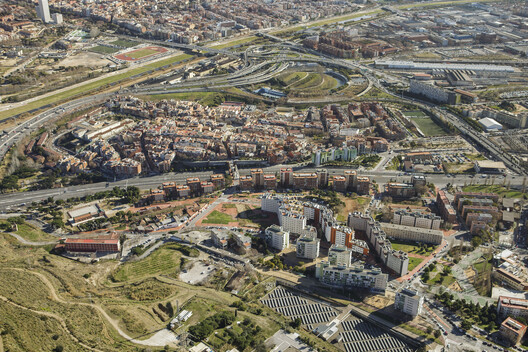 Designing the In-Between: From Neighborhood Vision to Urban Policy in Barcelona - Image 36 of 37