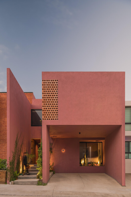 Casa Cardona / Sensacional Dinámica Mexicana Casa Cardona / Sensacional Dinámica Mexicana - Exterior Photography