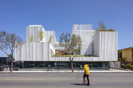 Beyond Affordable Housing: Integrating Civic Infrastructure in US Mixed-Use Developments Beyond Affordable Housing: Integrating Civic Infrastructure in US Mixed-Use Developments - Image 10 of 24