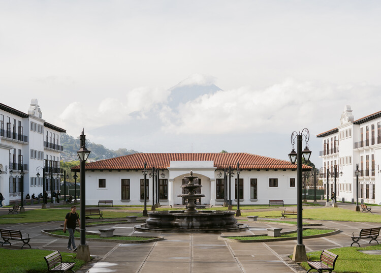 UMG sede Antigua Guatemala / Atelier oficina de Arquitectura - Exterior Photography, Adaptive Reuse, Courtyard