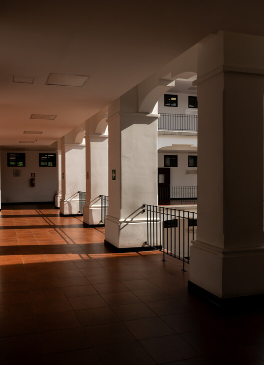UMG sede Antigua Guatemala / Atelier oficina de Arquitectura UMG sede Antigua Guatemala / Atelier oficina de Arquitectura - Image 5 of 12