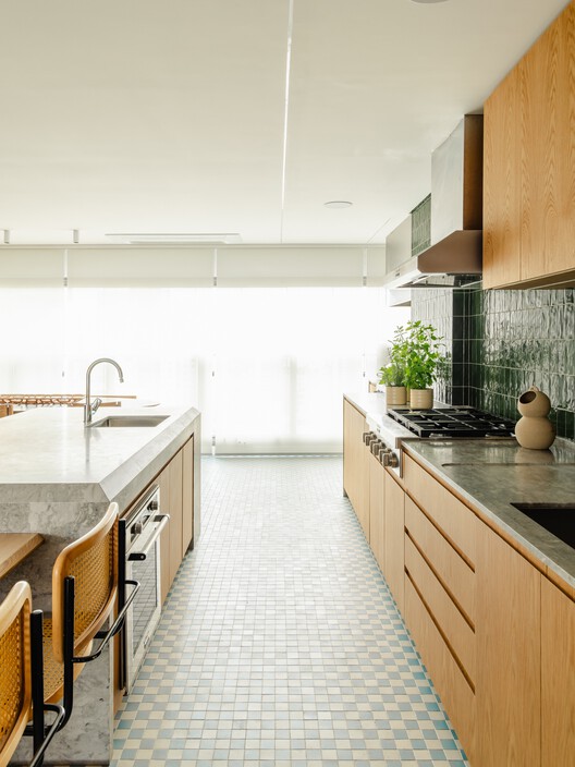 Brooklin Apartment / Küster Brizola Arquitetos - Interior Photography, Kitchen, Countertop, Sink